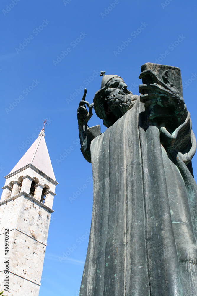 Statue of Gregor von Nin