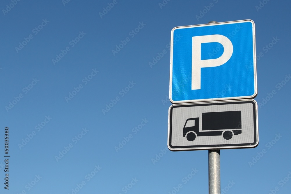 Deutsches Verkehrszeichen: Parken für Kraftfahrzeuge mit einer zulässigen Gesamtmasse über 3,5 t Deutsches Verkehrszeichen: Parken für Kraftfahrzeuge mit einer zulässigen Gesamtmasse über 3,5 t