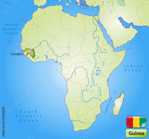 Übersichtskarte von Guinea mit Landesflagge