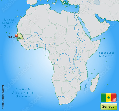 Übersichtskarte von Senegal mit Landesflagge