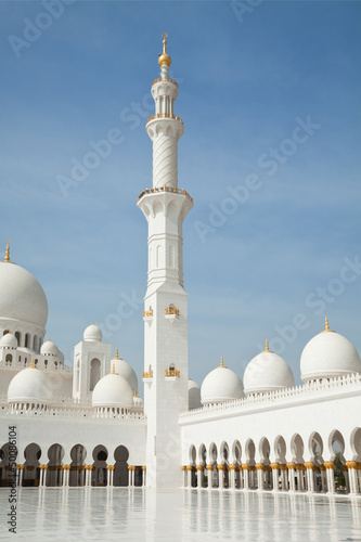 Sheikh Zayed Mosque in Abu Dhabi, United Arab Emirates 