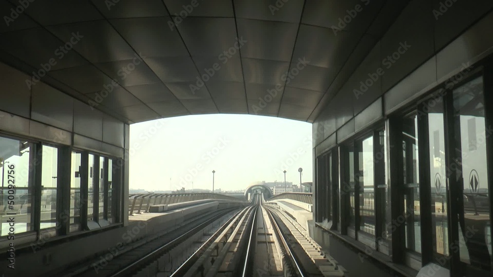 entrée en garre Dubai