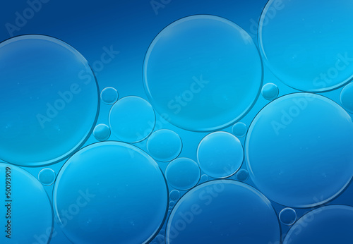 Blaue Blasen hinter Glas