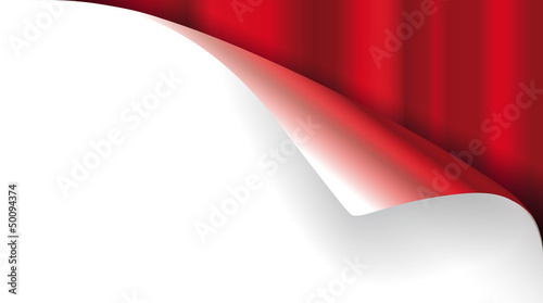Roter Vorhang mit umgebogener Ecke
