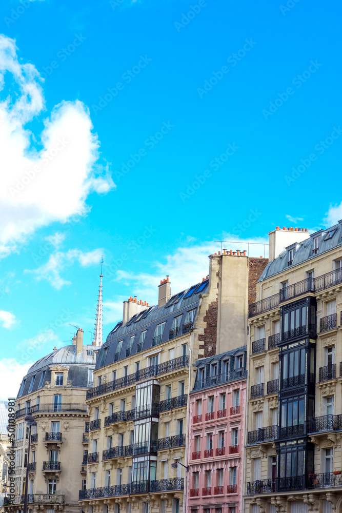 beautiful old fashioned paris building