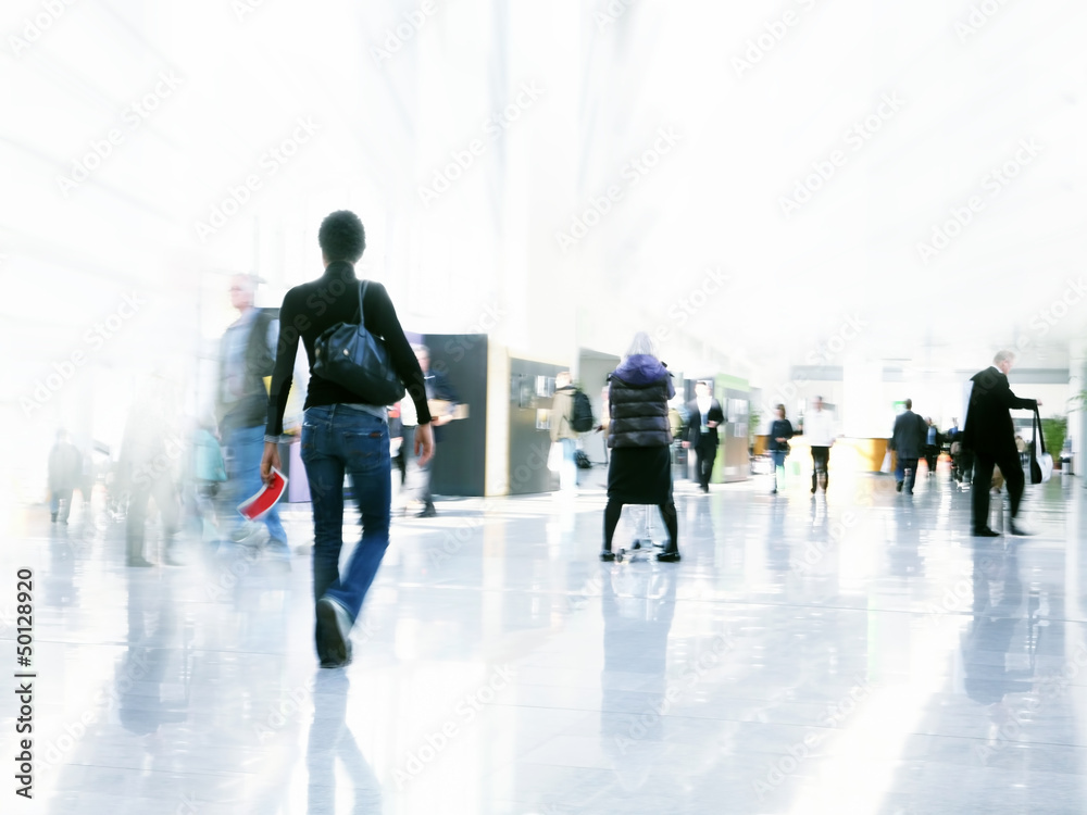 Obraz premium Visitors - Comming inside