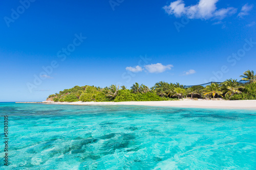 Tropical Island © EpicStockMedia
