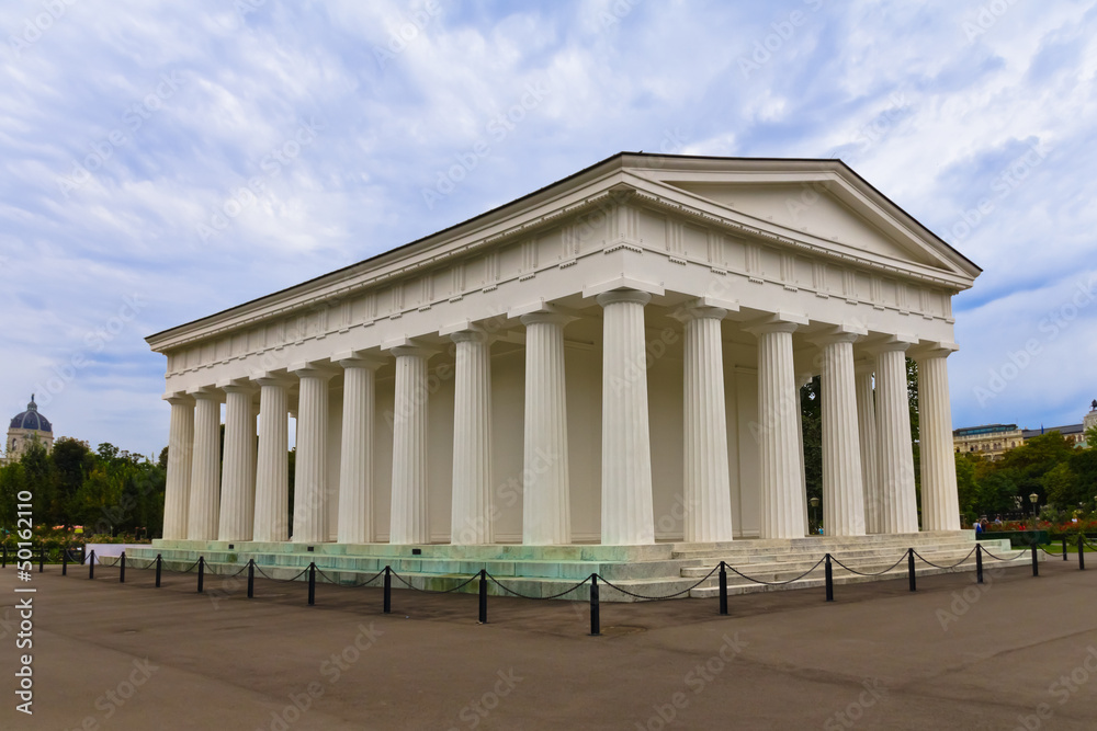 Obraz premium Retro temple - Vienna Austria