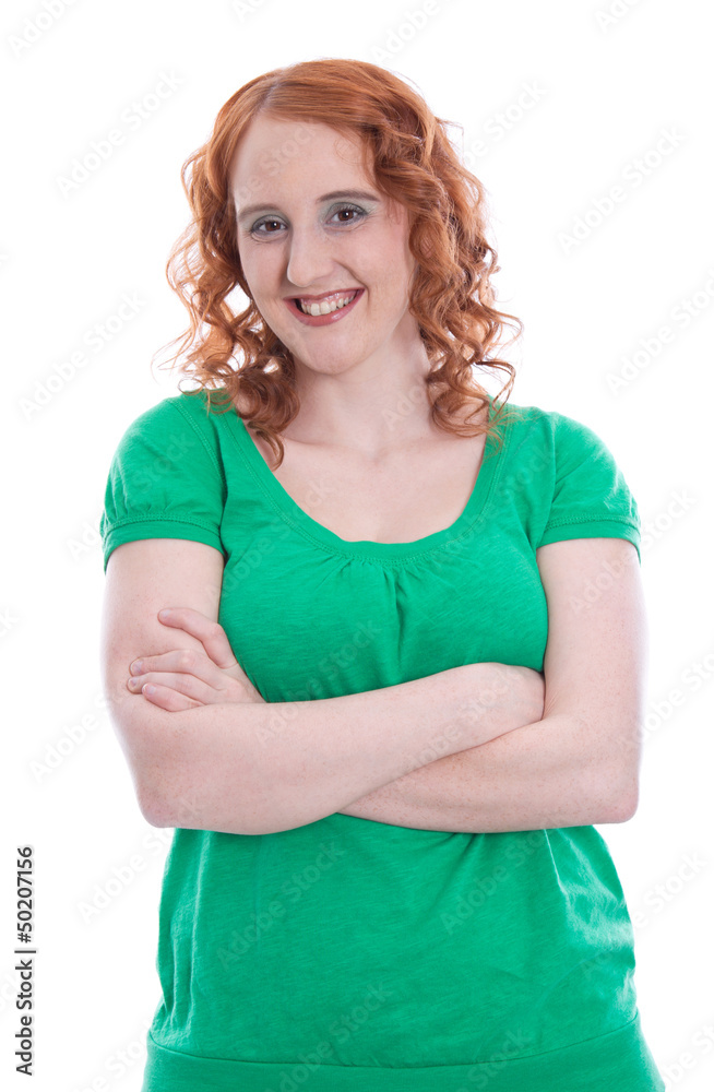 Mutiges junges Mädchen mit roten Haaren isoliert Mutiges junges Mädchen mit roten Haaren isoliert