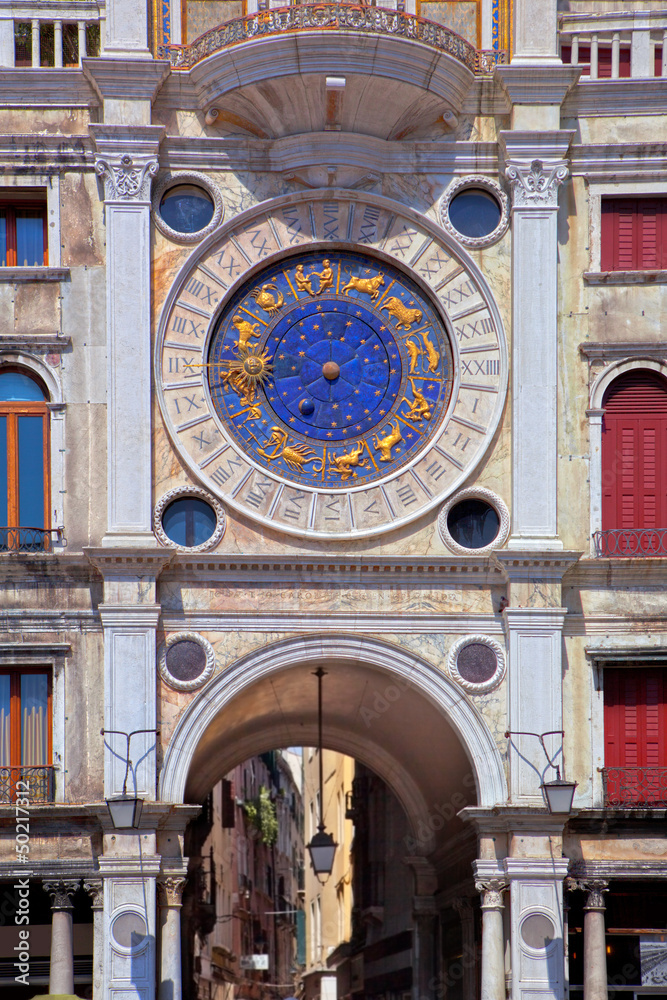 Obraz premium Zodiac clock at San Marco square in Venice