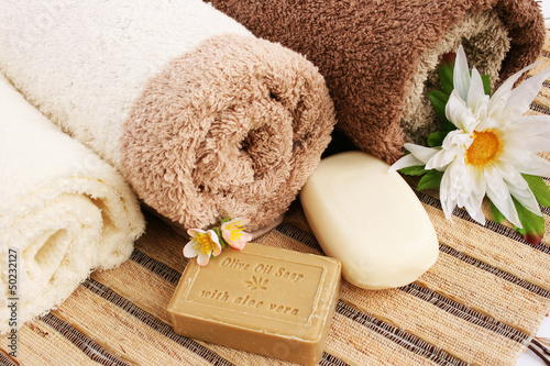 Wallpaper Mural Towels and soap Torontodigital.ca