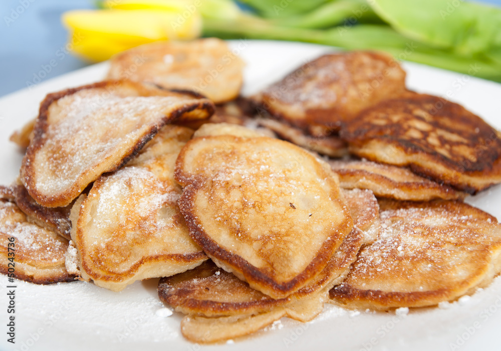 pancakes with apples
