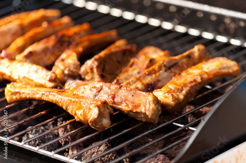 Canvas Print Spare ribs on barbecue