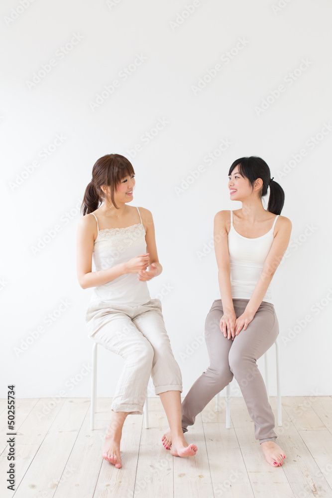attractive asian women relaxing attractive asian women relaxing