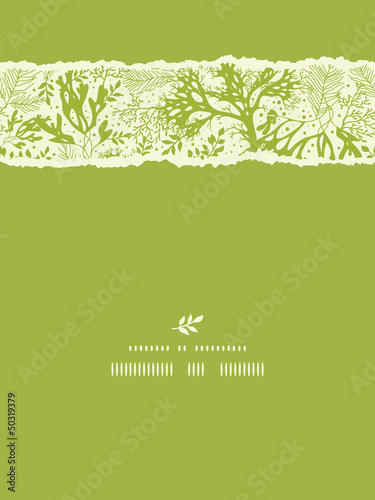 Vector green underwater seaweed vertical torn seamless pattern