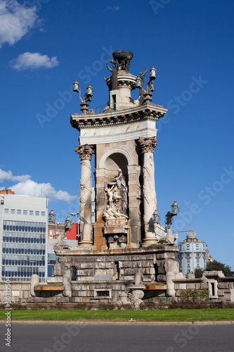 Spain Square monument © Santi Rodríguez