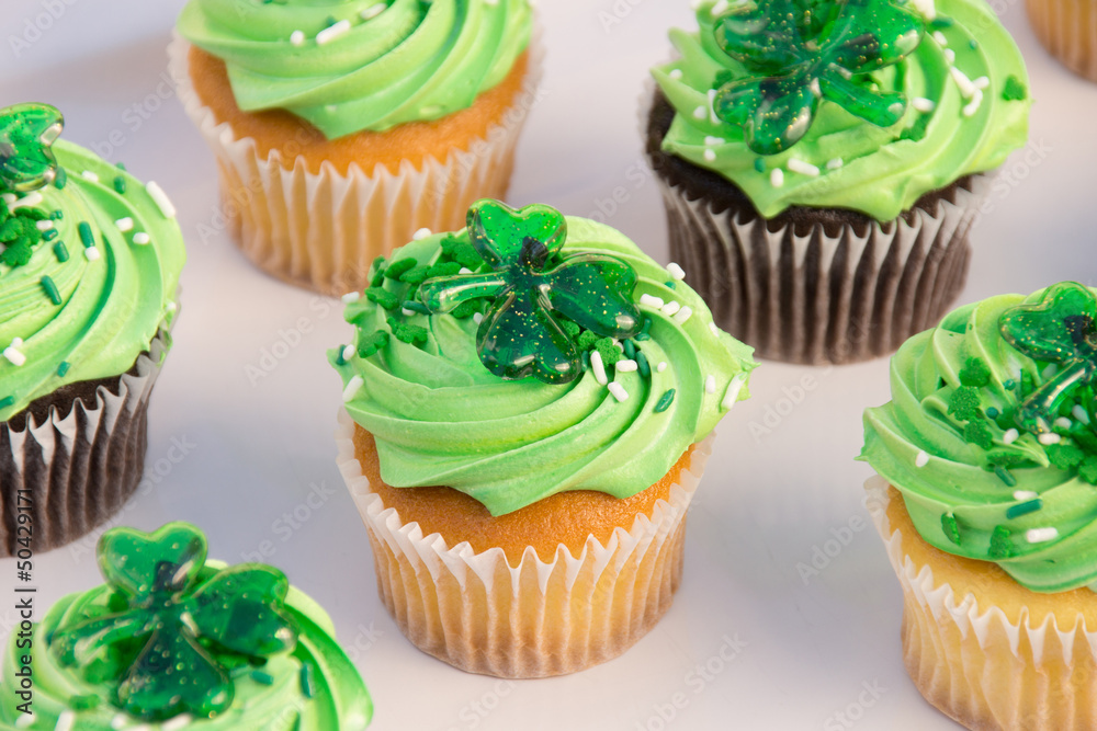 St. Patrick cupcakes