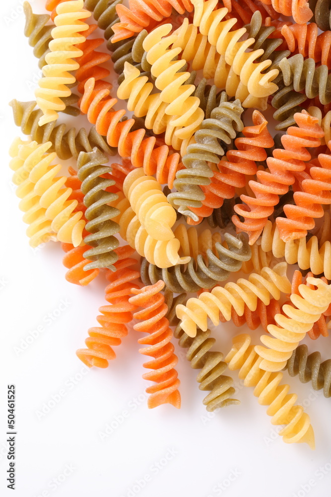 パスタ トリコロールフジッリ パスタ トリコロールフジッリ