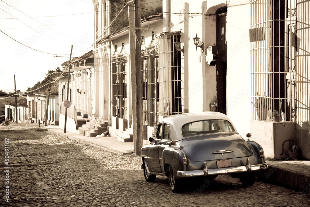 Fototapeta premium Zabytkowy samochód, Trinidad