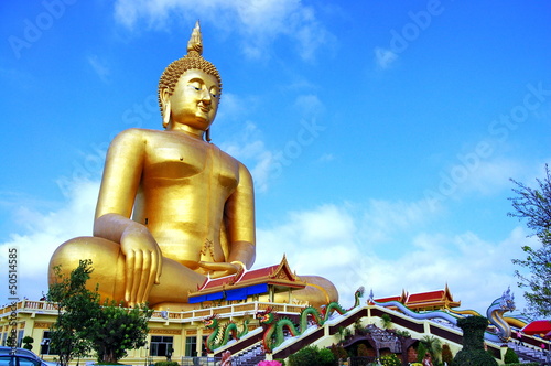 Wat Muang in Angtong photo