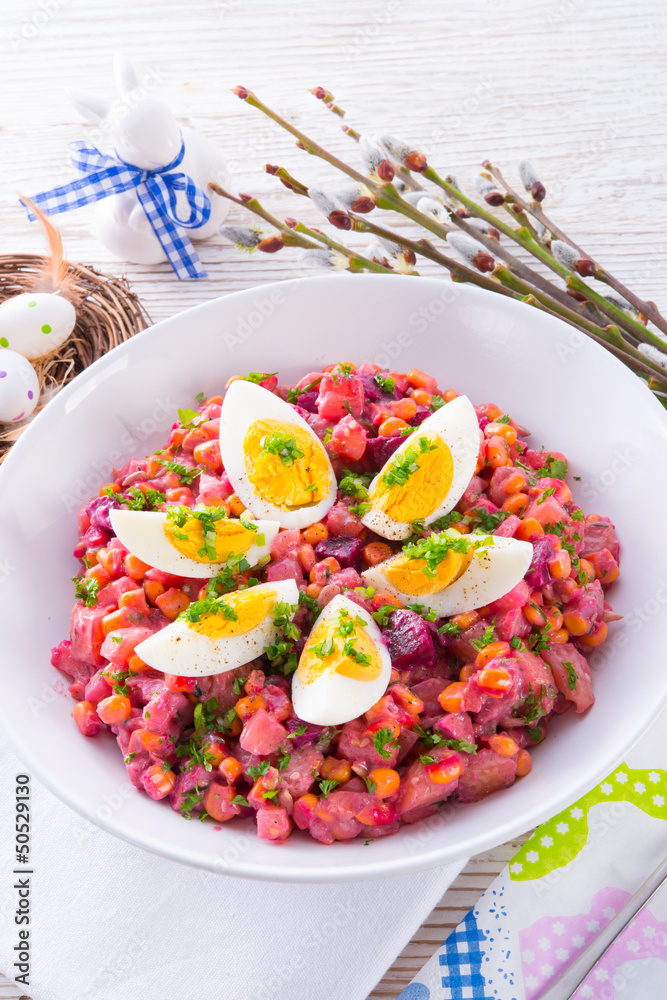 Obraz premium Red beet salad with egg