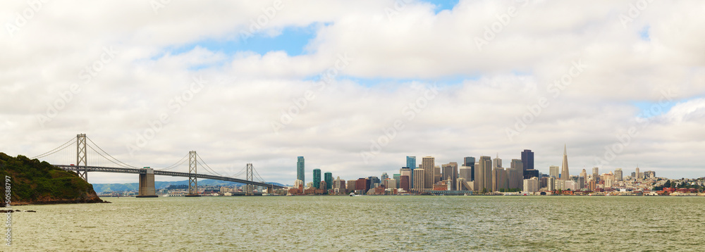 Fototapeta premium Panoramic view to the downtown of San Francisco