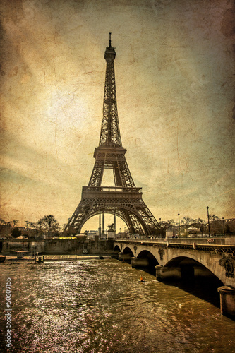 Fototapeta Naklejka Na Ścianę i Meble -  Torre Eiffel Stile vintage