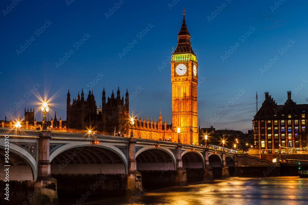 Naklejka premium Big Ben and House of Parliament at Night, London, United Kingdom