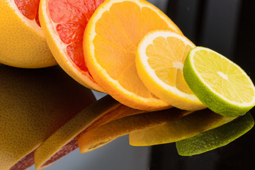 Keuken achterwand Plakjes fruit Sappige sinaasappelschijfjes citrusvrucht  © Gina Sanders