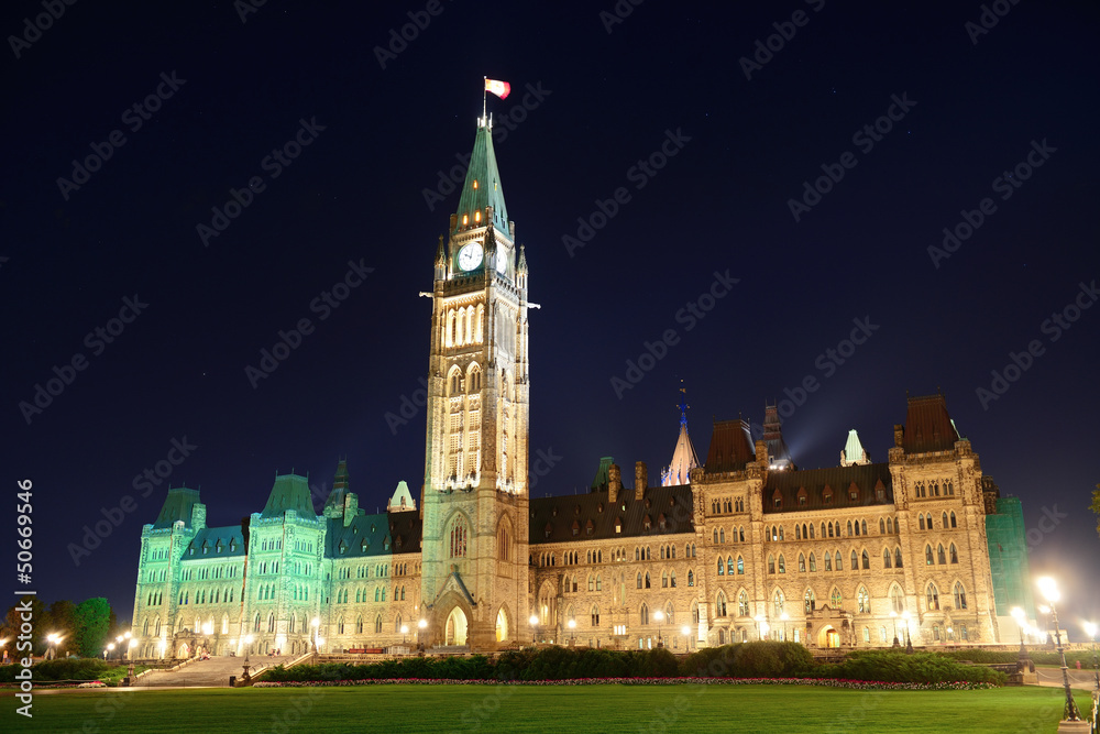 Fototapeta premium Ottawa Parliament Hill building
