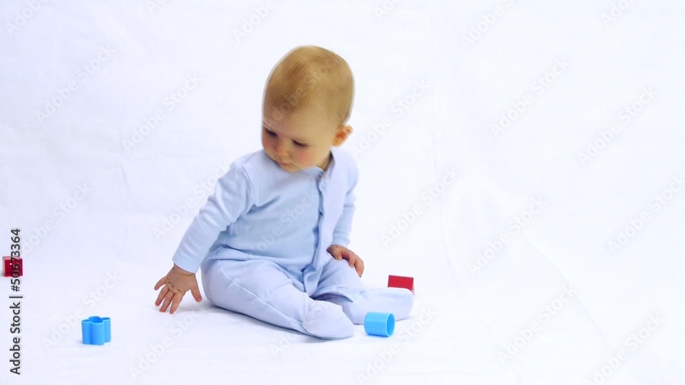 HD1080 Baby ( 6 month old) sitting and playing HD1080 Baby ( 6 month old) sitting and playing