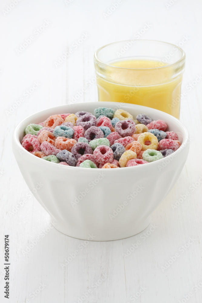 Delicious kids cereal loops with a fruit flavor Delicious kids cereal loops with a fruit flavor