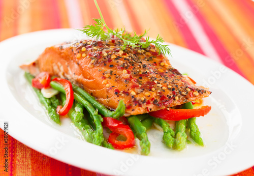 Salmon fillet with vegetables