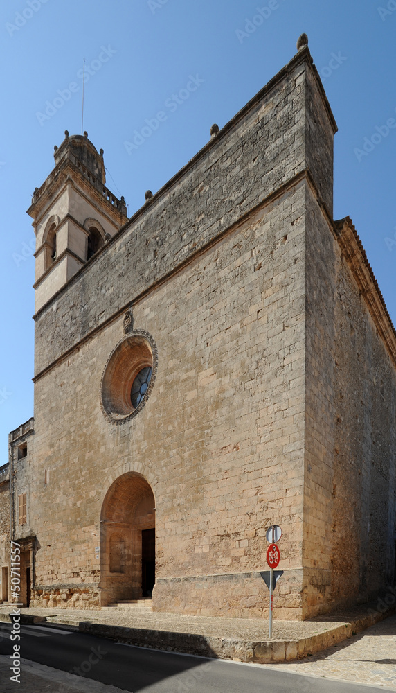 L'église du monastère Saint-Bernard de Petra à Majorque