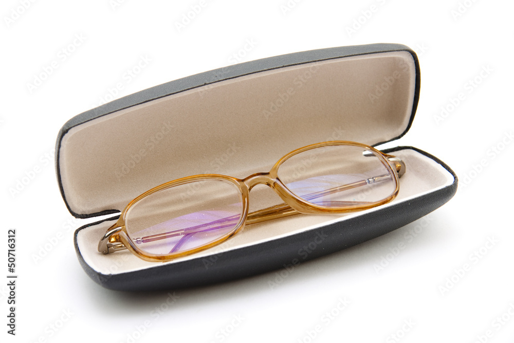 Brille mit Etui Brille mit Etui
