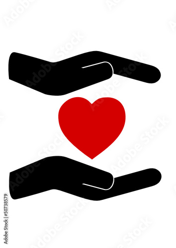 Herz zwischen zwei Händen