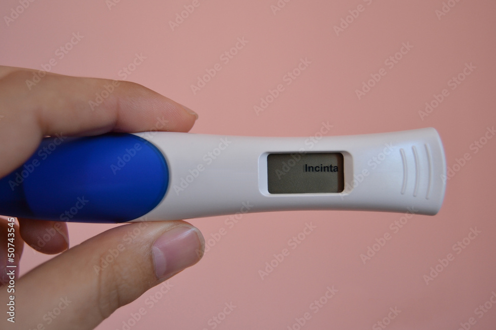Test di gravidanza positivo Stock Photo | Adobe Stock
