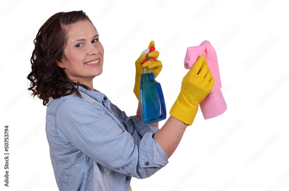 frau beim fensterreinigen frau beim fensterreinigen