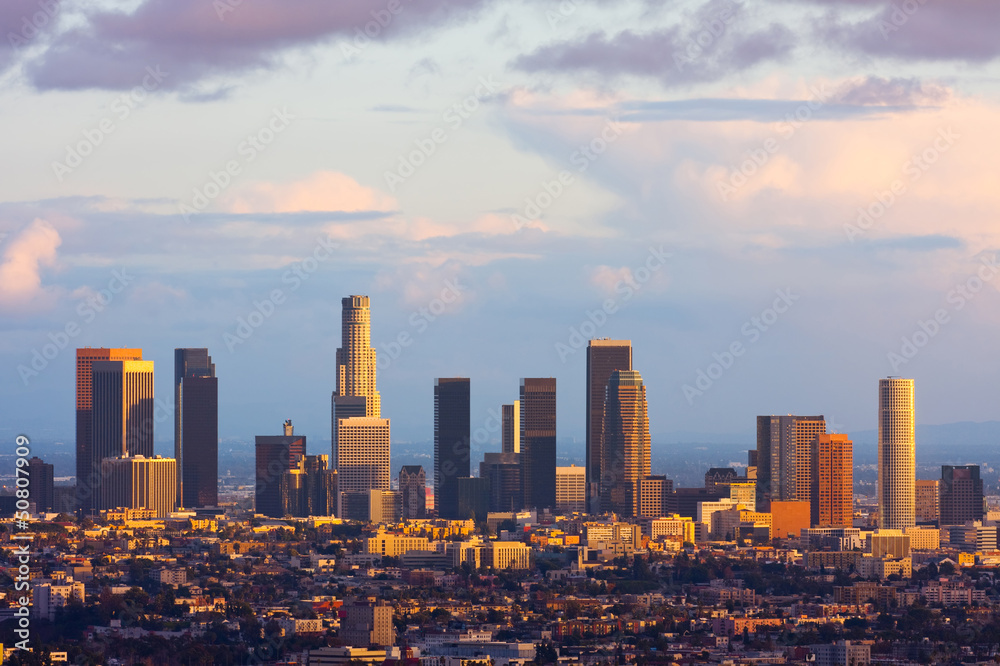 Naklejka premium Los Angeles downtown at sunset