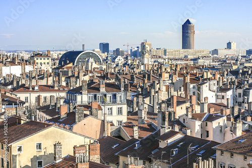 vue des toits de Lyon de la croix rousse photo