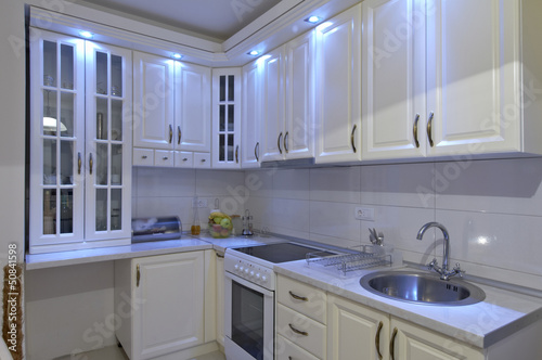 Fototapeta Naklejka Na Ścianę i Meble -  white kitchen interior