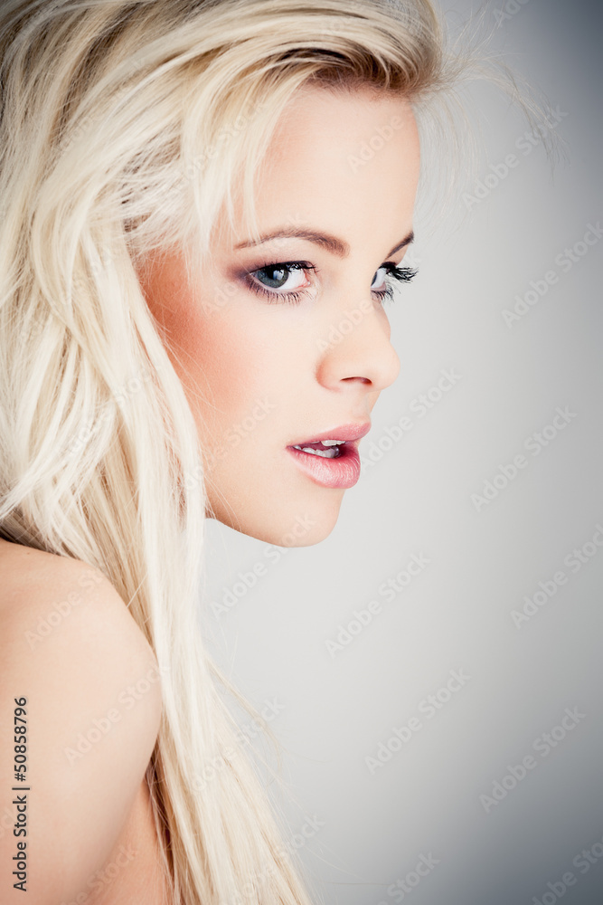 © Maksim Toome - Sensuality © Maksim Toome - Sensuality