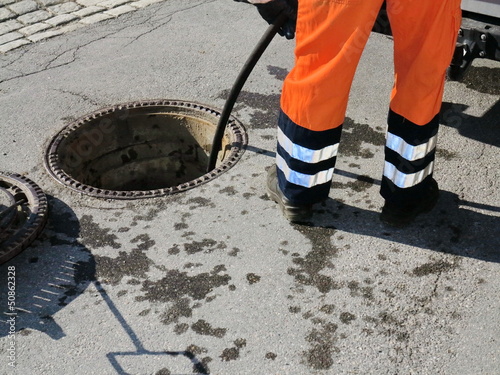 Фотография sewerage worker