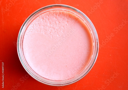 verrine crème lactée à la fraise
