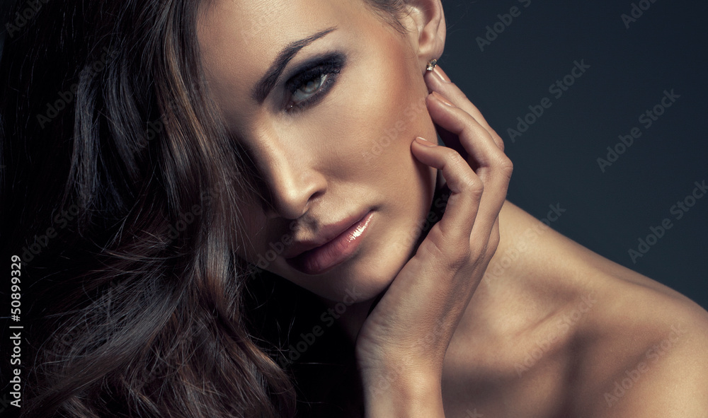 Obraz premium Portrait of perfect Makeup. Beautiful sexy woman with long Hair