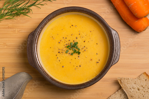 Vegane Möhren-Kartoffel-Suppe