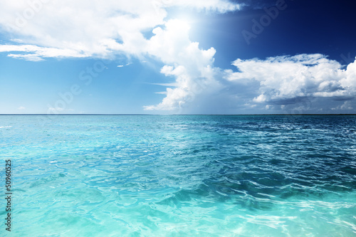 Caribbean sea and sunny day © Iakov Kalinin