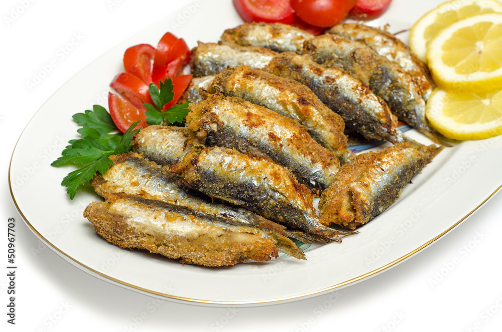 Vassoio di sardine ripiene e panate