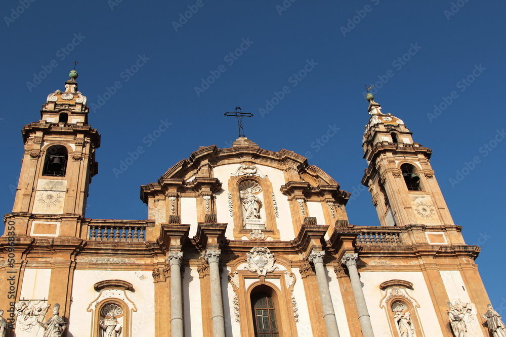 Palermo, i campanili della chiesa di San Domenico