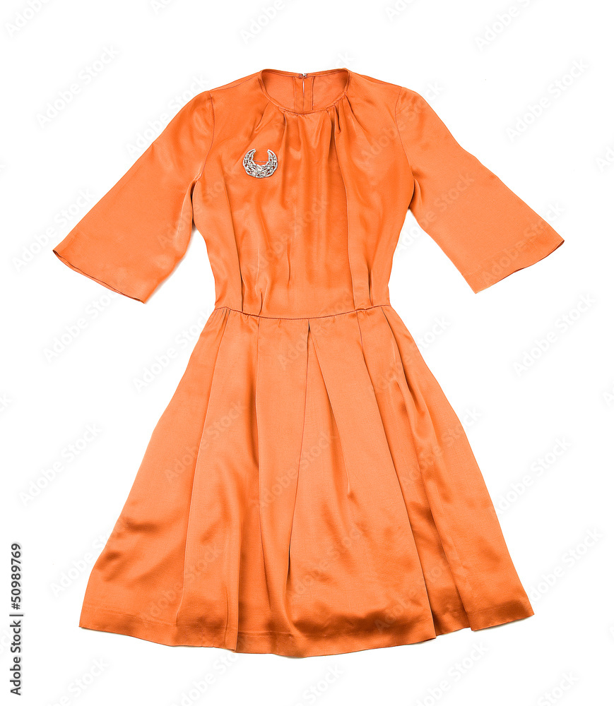 Satin tangerine evase pleated dress with diamonds brooch
